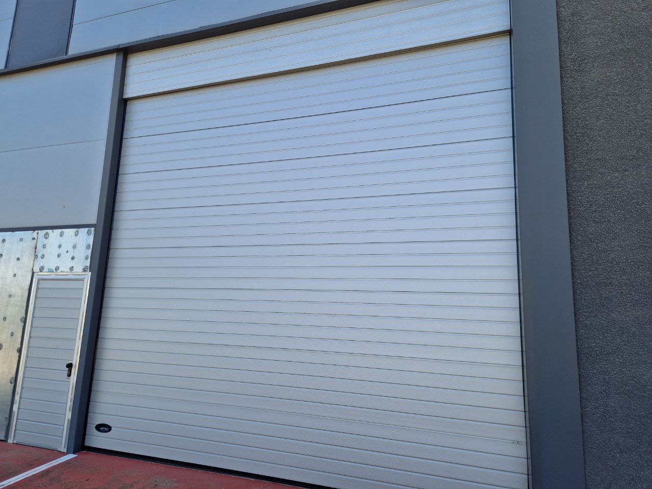 Nave Industrial en Venta en Lérida – CL SARROCA 7 – 255,90 m²