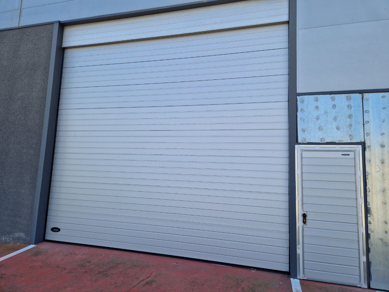 Nave Industrial en Venta en Lérida – CL SARROCA 9 – 290,85 m²